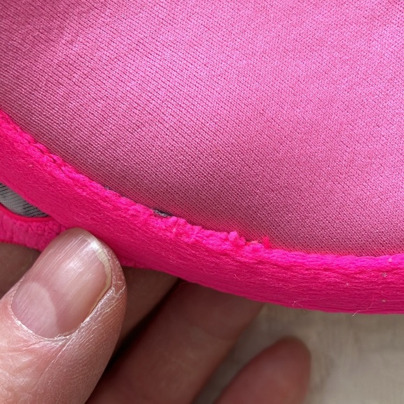 Where everywhere Demi Pink by Victoria’s Secret 32A gray&pink underwire bra - Picture 7 of 7